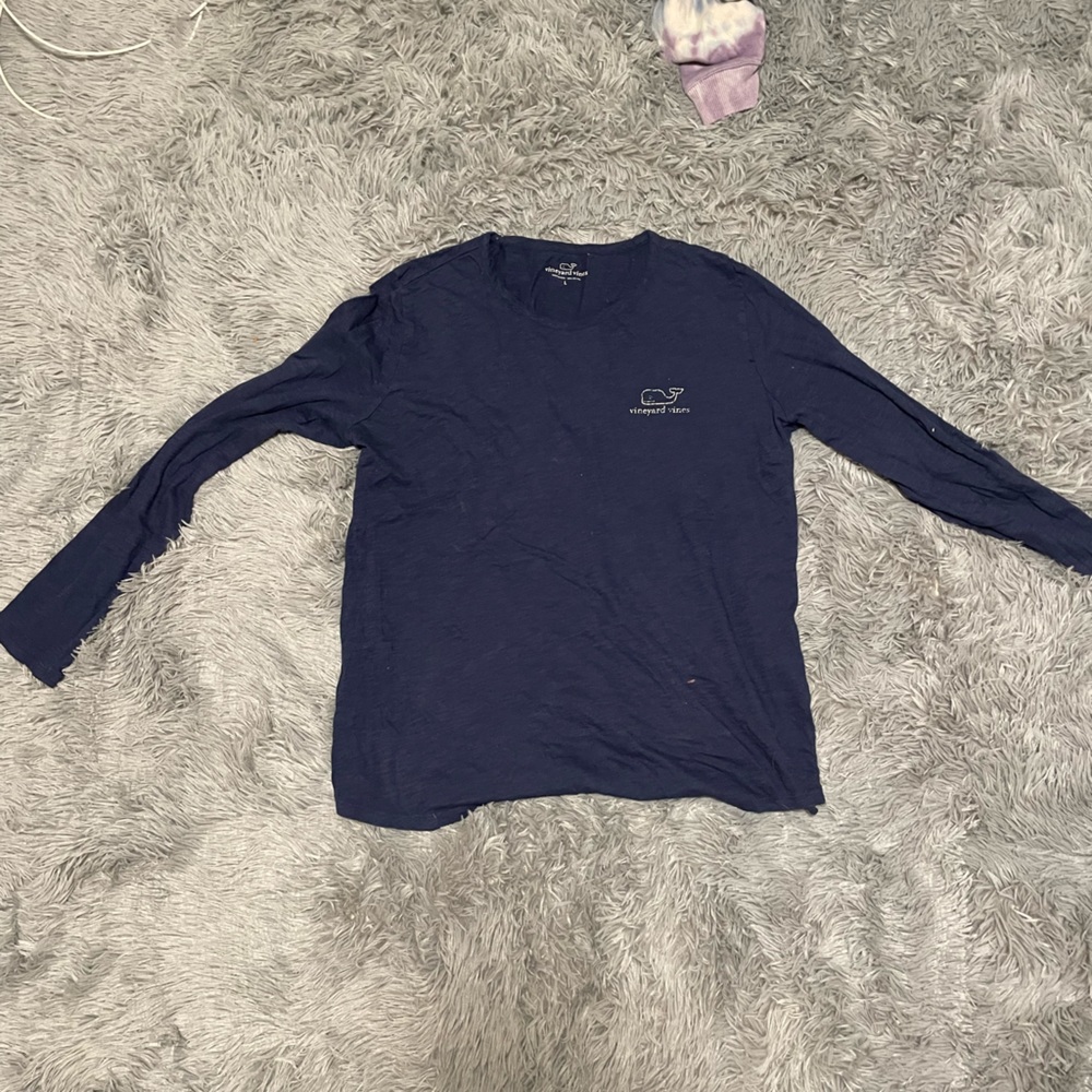 Vineyard Vines Long Sleeve Shirt 
-size: large 
navy blue 
-great condition